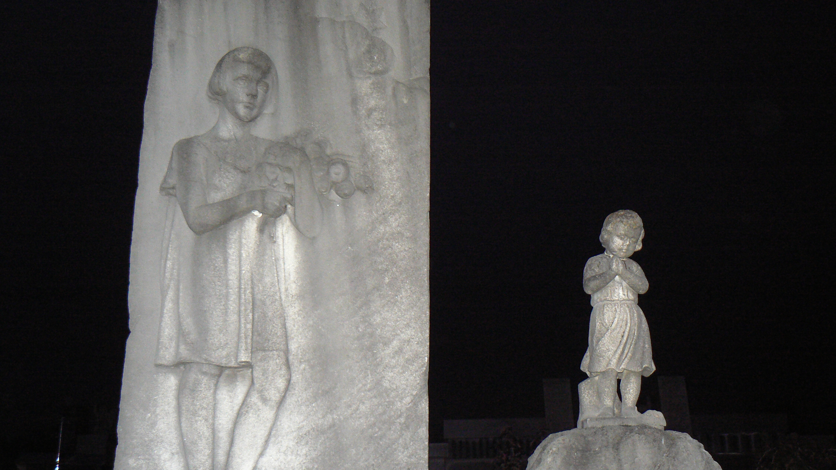 Tisa Neža Herlec / osebni arhiv. Pokopališče v Murski Soboti.