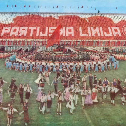 Partijska linija četrtič