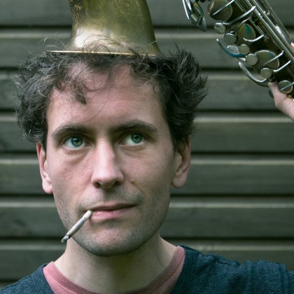 Samotni potnik v živo: Alabaster DePlume