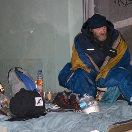 Klopca pod svobodnim soncem, Samo iz finančne četrti, jean nikolic, rok pibernik, radio študent