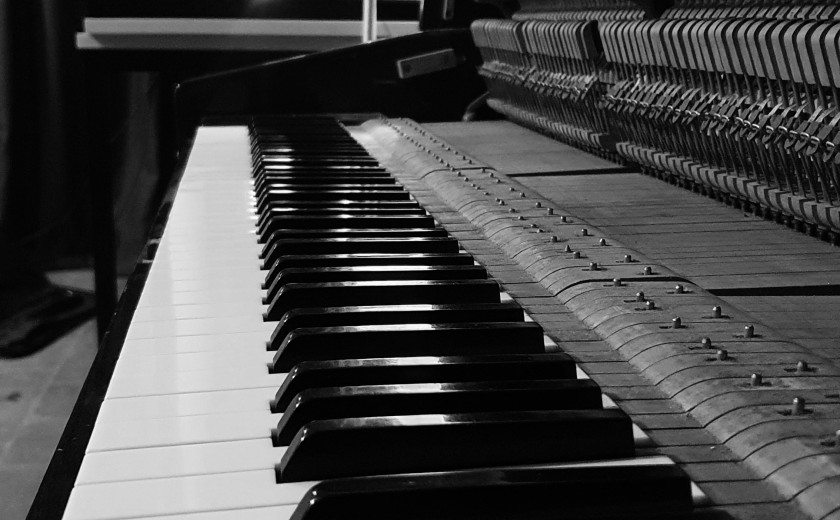 Seznam skladb za 1. 9. 2024, 14.00–18.00 (Mitja Hlupič)