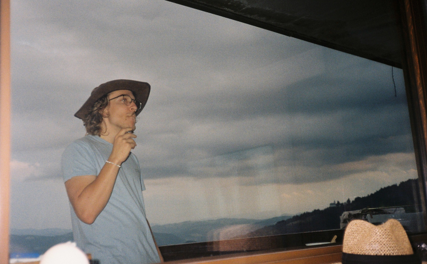 Miđ na čiku z razgledom