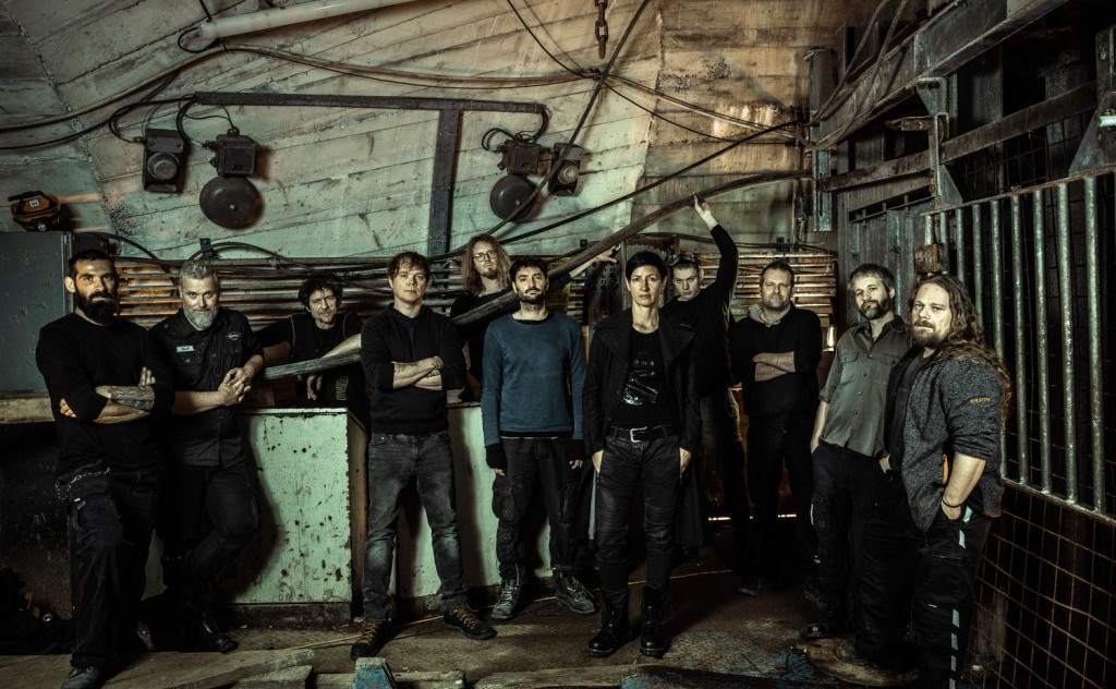 100 sončnih decibelov